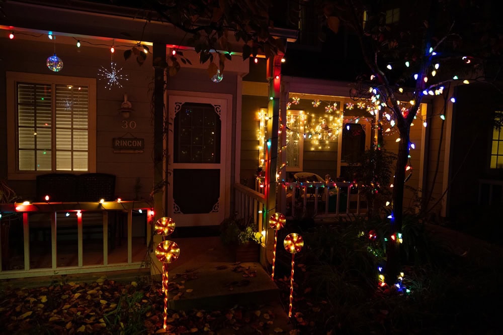 A nicely decorated house.